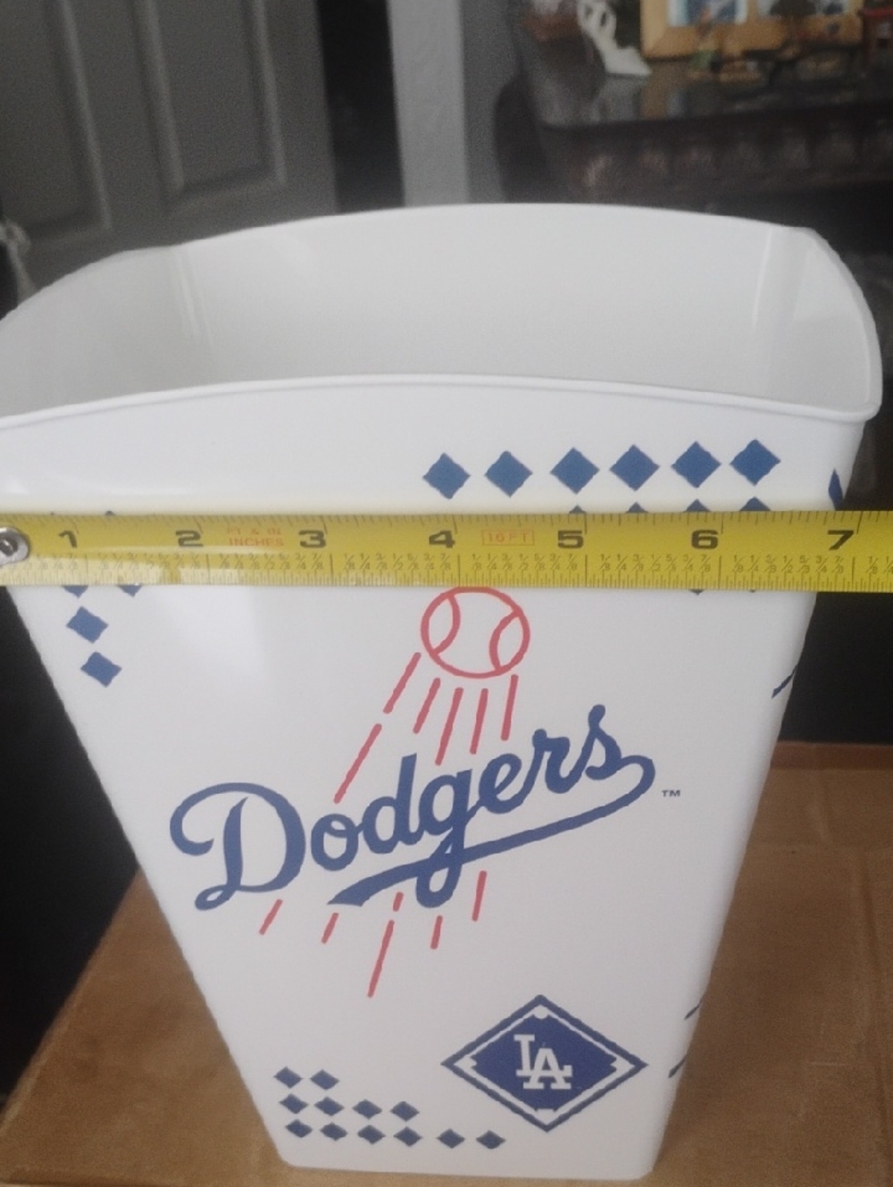 Dodgers Mini Trash Cans - Picture 5 of 6